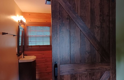 Whiteside Cabin | Bennett Lake Tiny Cabin