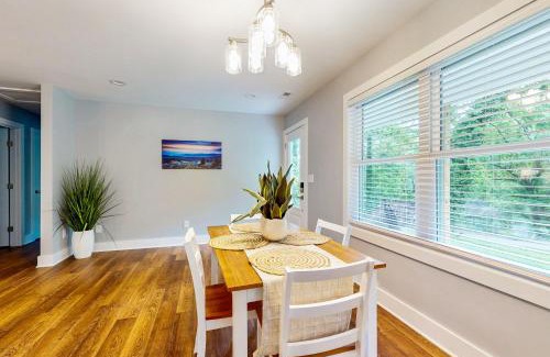 Balfour House | Bent Tree
