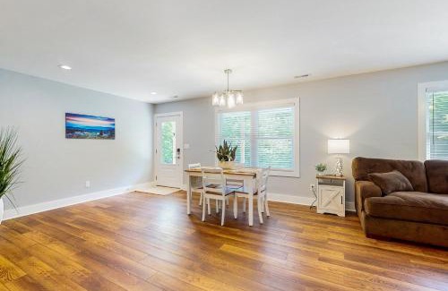 Balfour House | Bent Tree