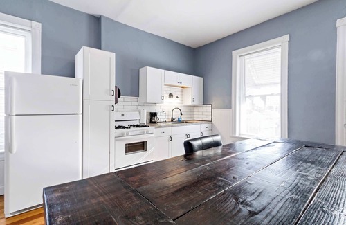 Benton Park Apartment | Benton Park 1BR | Washer/Dryer, Fenced Backyard, Fast Wi-Fi, Pets OK