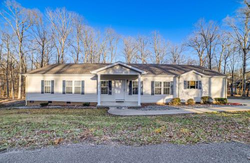Benton House | Benton Vacation Rental Near Kentucky Lake!