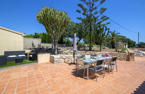 Canor House | Berdica by Interhome