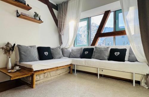 Immenstadt im Allgaeu Apartment | Bergblick-Lounge zentral in Immenstadt