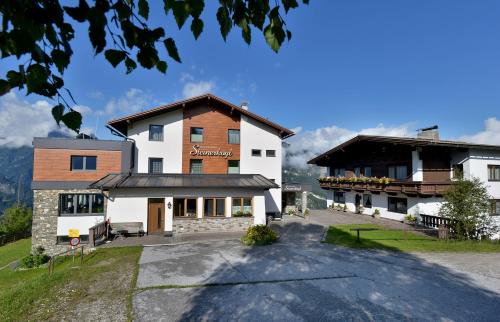 Brandberg House | Berggasthaus Steinerkogl
