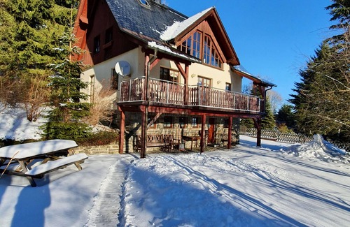 Oberwiesenthal Apartment | Bergtraum holiday home - At 955 m above sea level, the clouds are very close and the slopes are in front of the door
