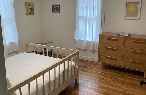 Norfolk House | Berkshire Retreat Near Hiking, Outdoors, and Walkable to Town