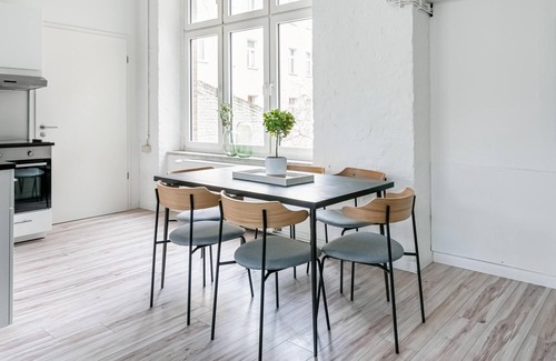 Tempelhof Apartment | Berlin Neue Straße | One-bedroom Suite XL