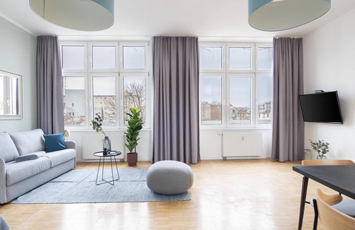 Tempelhof Apartment | Berlin Neue Straße | Suite L with sofa bed