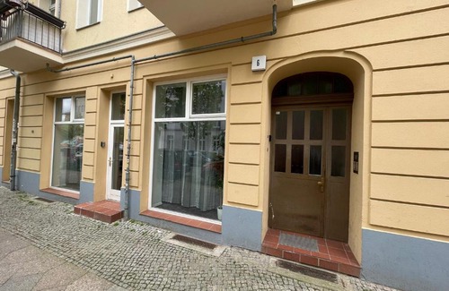 Oberschoneweide Apartment | Berlinhome Apartment Köpenick