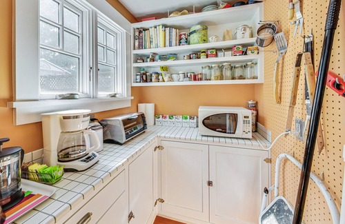 College Hill House | Bernal Heights spacious oasis 3BR/2ba w/Garden & Laundry