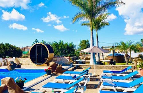 Buzanada Apartment | Bernegal Moneyba, Hot Tub, Piscina y Jardín