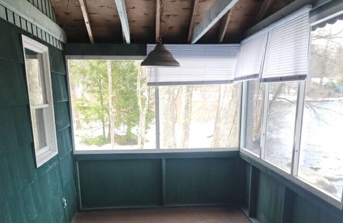 Lochmere Cottage | Berry Family Cottage - Green