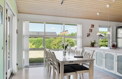 Hou House | "Bertram" - 1.9km from the sea by Interhome