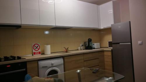 Otopeni Apartment | BEST APARTHOTEL EVER! next to Airport Otopeni