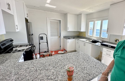 Dover Beaches North House | BEST BAYFRONT VALUE IN CHADWICK BEACH NEWLY RENOVATED SLEEPS 7 RATED 10/10