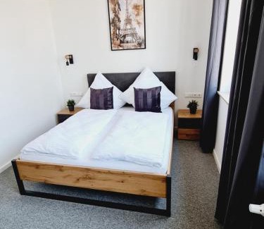 Hanau House | Best Boarding House