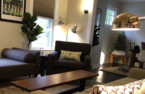 Southmoreland Apartment | Best Central Location Work or Play