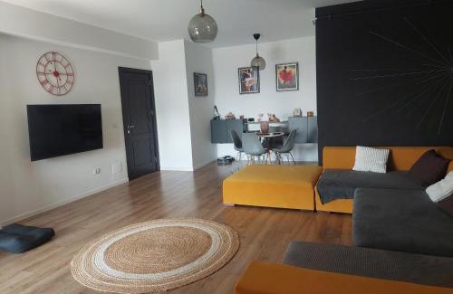 Craiova Apartment | Best City View