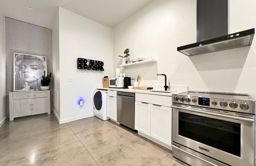 Downtown House | Best Location @ Downtown Bentonville, 1BD, 1BA