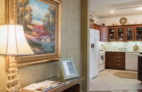 Milledgeville House | BEST Location, Luxury, Spacious, Kayaks, Fire Pit, Dock! Each BR HAS A BATHROOM!