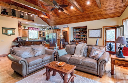 Topton Cabin | BEST LOCATION ON THE LAKE. STUNNING VIEWS FROM EVERY ROOM; RIGHT ON THE WATER.