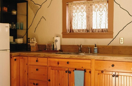 Old Town House | Best Location/Walkable Neighborhood/Gated Parking