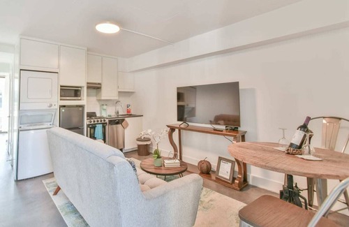 Virginia Highland Condo | Best Midtown Apt near Atlanta Tourist Spots