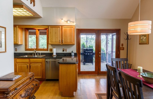 Pisgah Forest House | Best of All Worlds Breathtaking Views Impeccably Clean Winter Rates