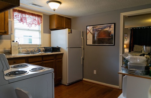 North Charleston House | Best of both worlds in Charleston!