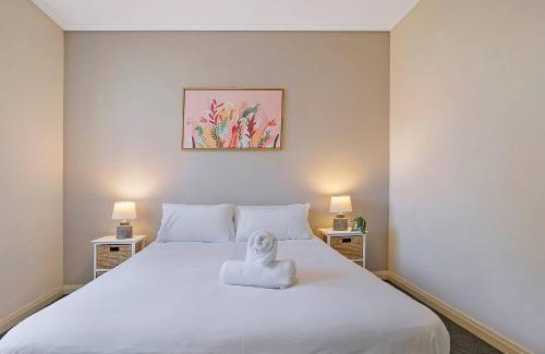 Brisbane Central Business District Apartment | Best of Brissie - Chic Resort-style CBD Living
