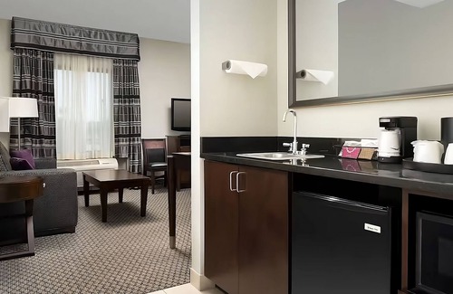 Athens Hotel | Best Place to Unwind! Free Breakfast, Indoor Pool, Pets Allowed, Free Parking!