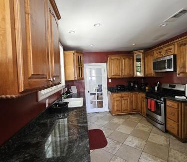 West Hollywood House | Best Prime Location 1 BD 1 Bath House