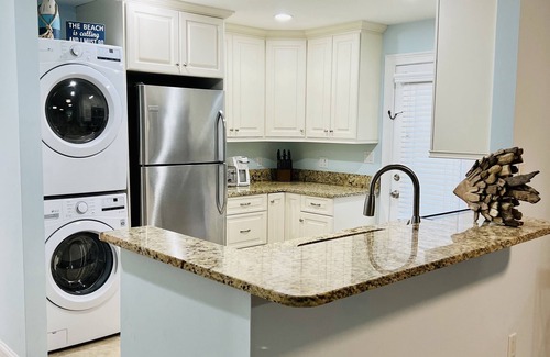 Palmetto Dunes Villa | Best Queens Grant location: easy walk to all amenities.