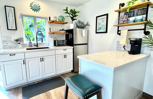 Haiku Apartment | BEST Road to Hana and Haleakala National Park - Cute, Private Spot for 2!