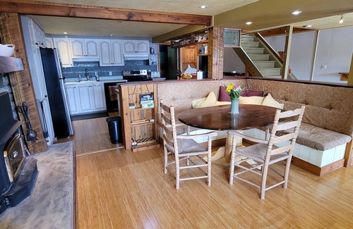 Tay Valley Cottage | Best sunrises! Right on the water, between Perth and Westport.