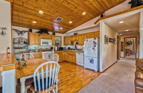 Truckee Condo | Best Tahoe Donner Location. EV Charger. Fast WiFi. Unlimited Hot Water.