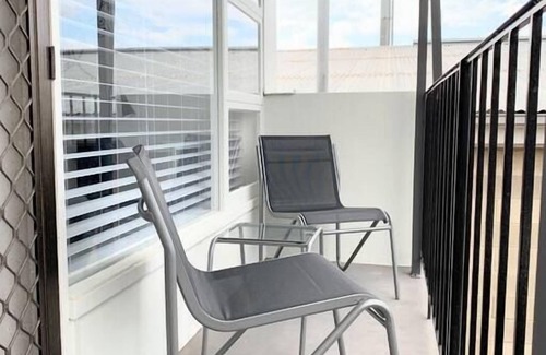 Campbelltown Condo | Best value 3 bedroom upstairs unit with balcony. 1 bathroom. 1 free car park. Unlimited NBN WIFI inc
