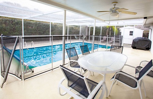 South Gate Ridge House | Best Value 3BR/2BA Pool Home 10 min from Siesta