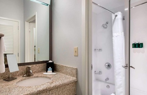 Middletown Hotel | Best Value, Quality Stay! Short Drive to Inter' Tennis Hall of Fame & Downtown