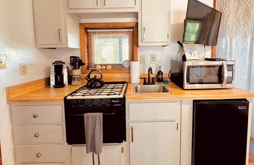 Cherokee Cabin | BEST VIEW IN BRYSON CITY IN THE SUGAR SHACK!