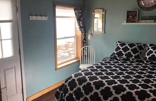 Grant County House | Best Water front with 5 bedrooms, 3 docks, lots of privacy and RV Parking too!