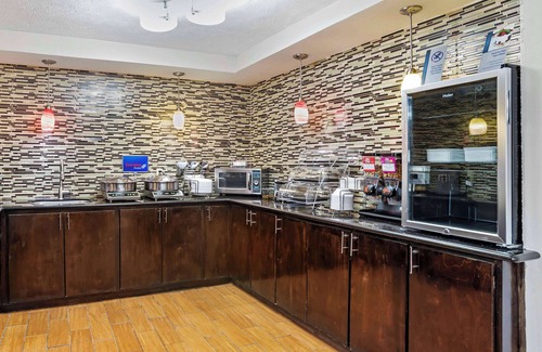 Canton Hotel | Best Western Canton Inn