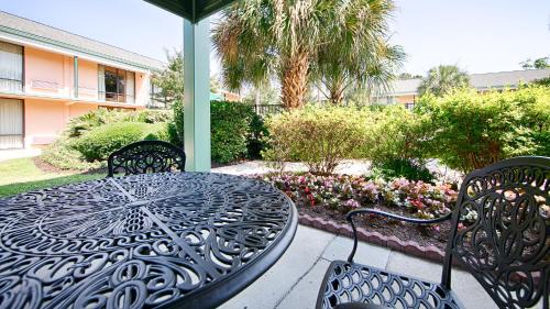 West Ashley Hotel | Best Western Charleston Inn