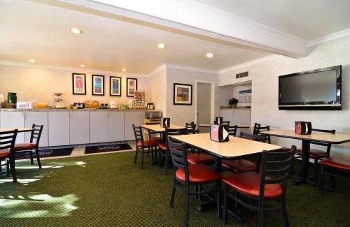 Indio Hotel | Best Western Date Tree Hotel
