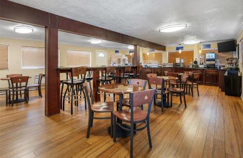 Mojave Hotel | Best Western Desert Winds
