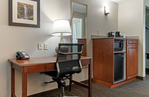 Grand Rapids Hotel | Best Western Executive Inn & Suites