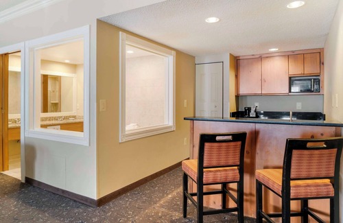 Allen Park Hotel | Best Western Greenfield Inn