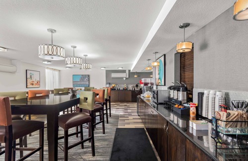Saint Marys  Allen County Hotel | Best Western Luxbury Inn Fort Wayne