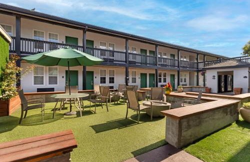 Marina Hotel | Best Western Marina State Beach