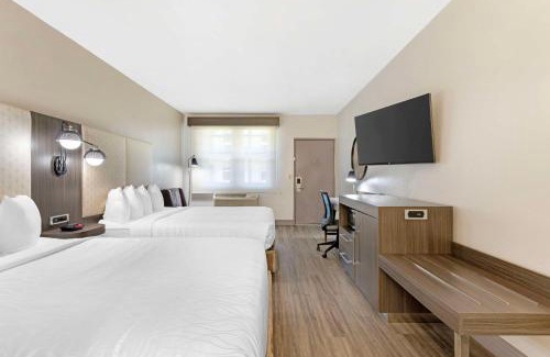 Marina Hotel | Best Western Marina State Beach